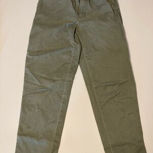 Universal Thread womens size 4 Sage green Chinos with paper bag waist